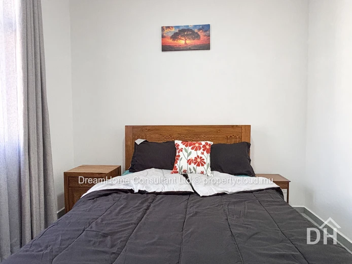 Beachside 3 bedroom apartment - brand new unit