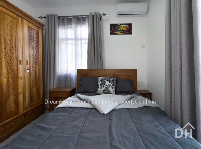 Beachside 3 bedroom apartment - brand new unit