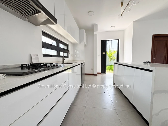 Villa moderne de 4 chambres avec piscine privée au cœur de Grand Baie