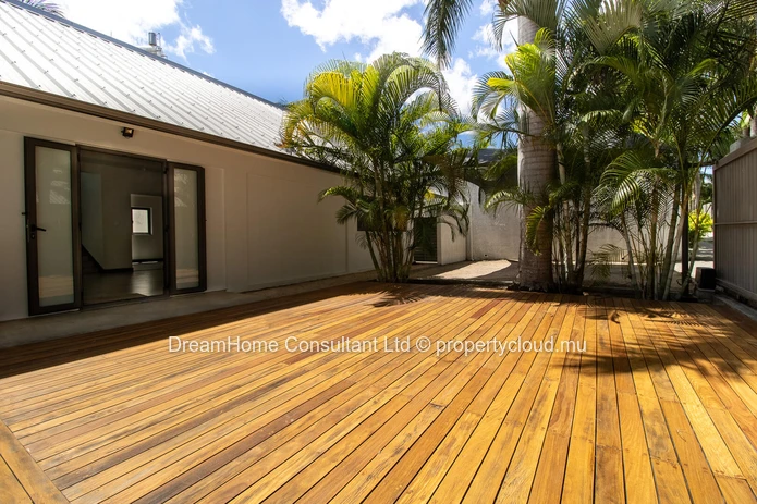 Modern Family Home for Rent – Stunning Mountain Views! - AVAILABLE FROM SEPTEMBER!