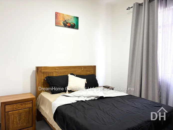 Beachside 3 bedroom apartment - brand new unit