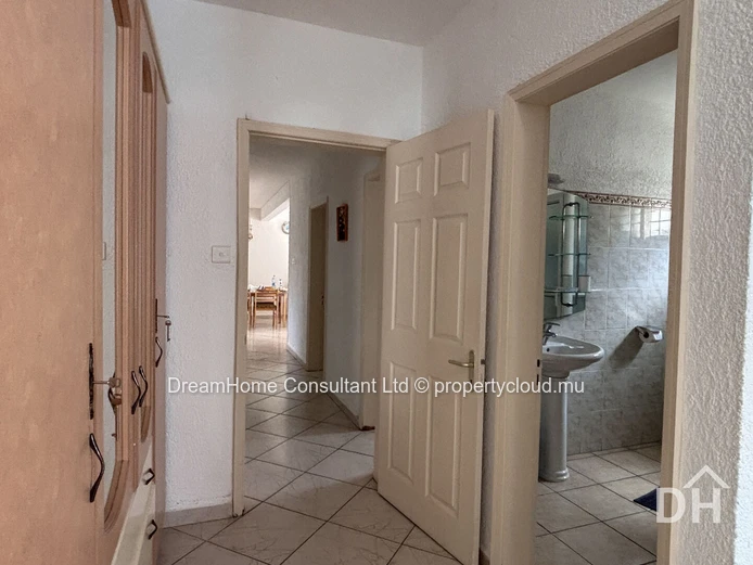 Elegant 3 bedroom apartment in Flic en Flac 