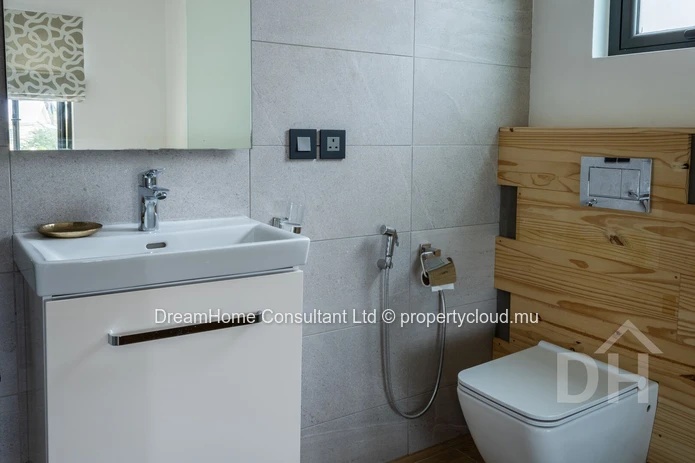 Appartement spacieux R+2 avec des vues imprenables
