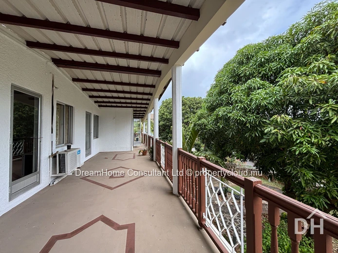 Maison familiale à vendre près de la plage à Albion