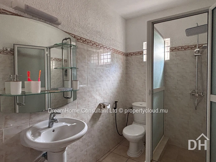 Elegant 3 bedroom apartment in Flic en Flac 