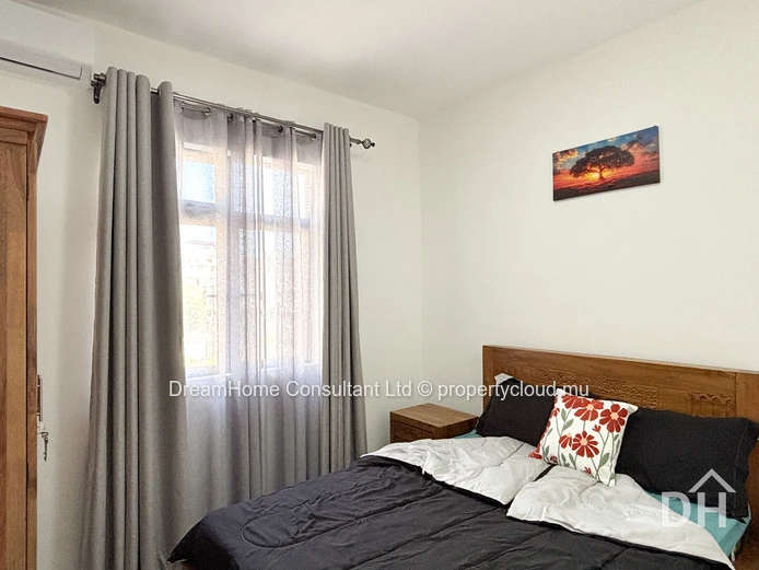Beachside 3 bedroom apartment - brand new unit