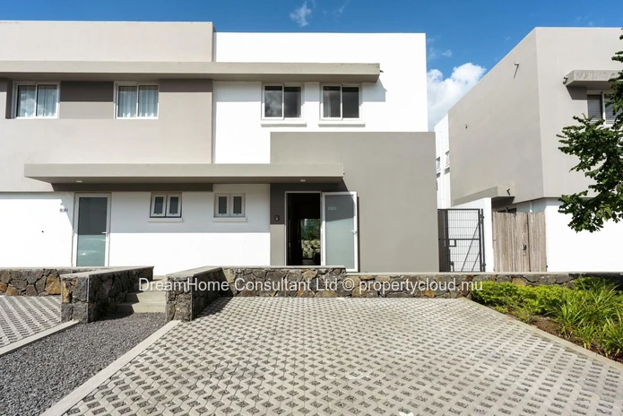 Stunning Furnished Duplex with Private Pool in Petite Rivière Noire