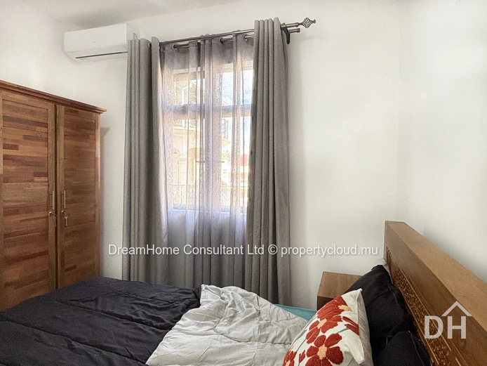 Beachside 3 bedroom apartment - brand new unit