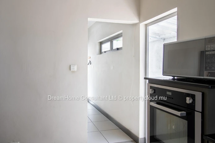 Modern Family Home for Rent – Stunning Mountain Views! - AVAILABLE FROM SEPTEMBER!