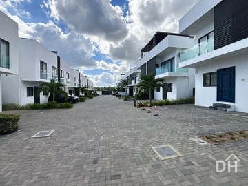 Townhouse, Duplex de 4 Chambres