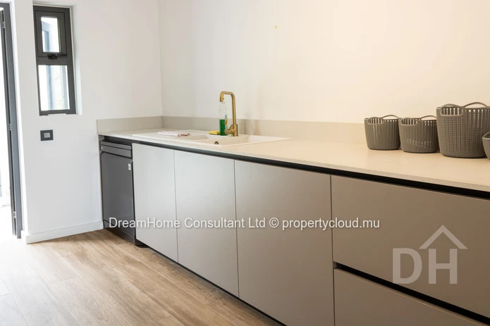 Appartement spacieux R+2 avec des vues imprenables