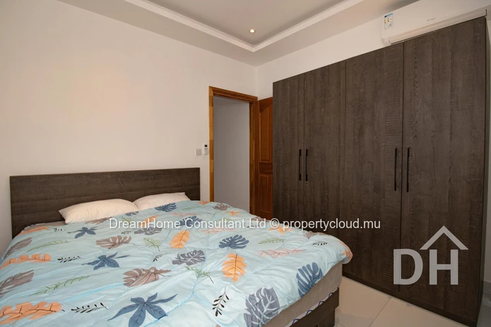 Spacious 3-Bedroom Apartment in a Prime Location – Ready to Move In!